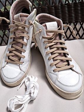 P448 White Leather High-Top Medusa Sneakers with Beige Accents Size  W40/9